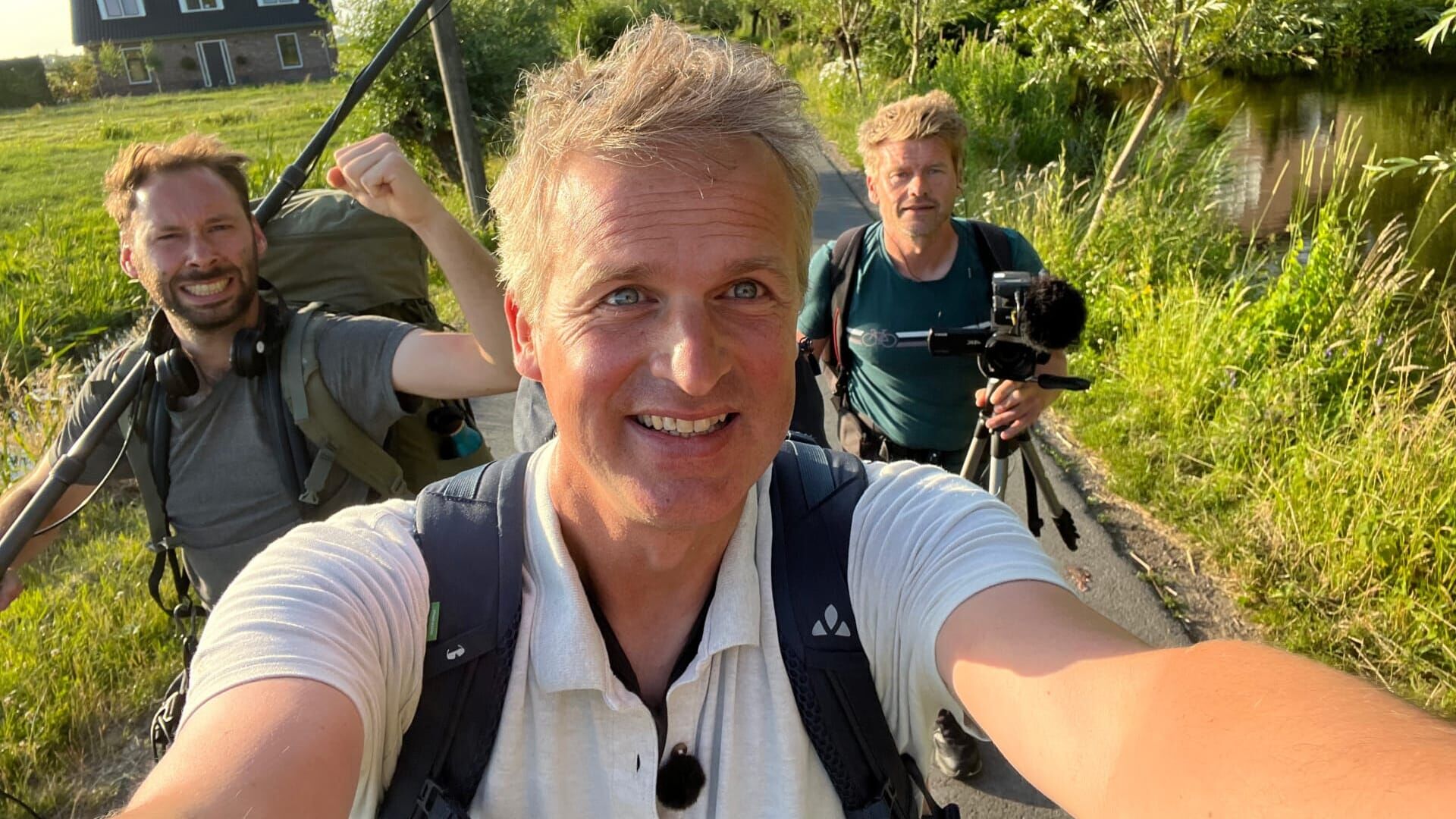 Arnout Hauben is terug op NPO 2 met een gloednieuwe reeks Dwars door de