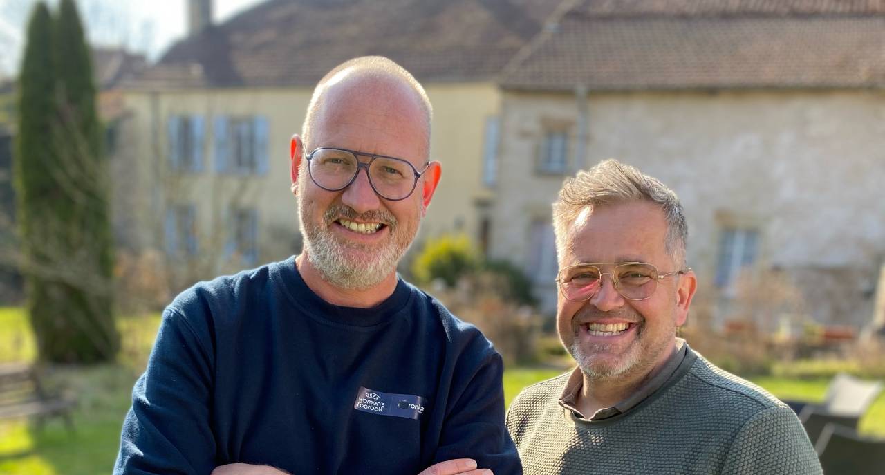 Le couple Roer Om a reçu ses premières réservations