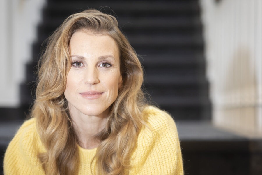 Jojanneke van den Berge verdiept zich in de jeugdzorg - TVgids.nl