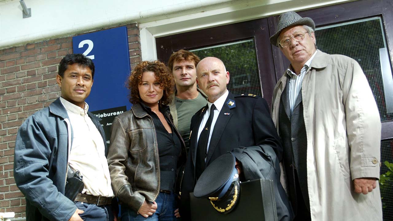Hoe is het nu met... de cast van de politieserie Baantjer? - TVgids.nl