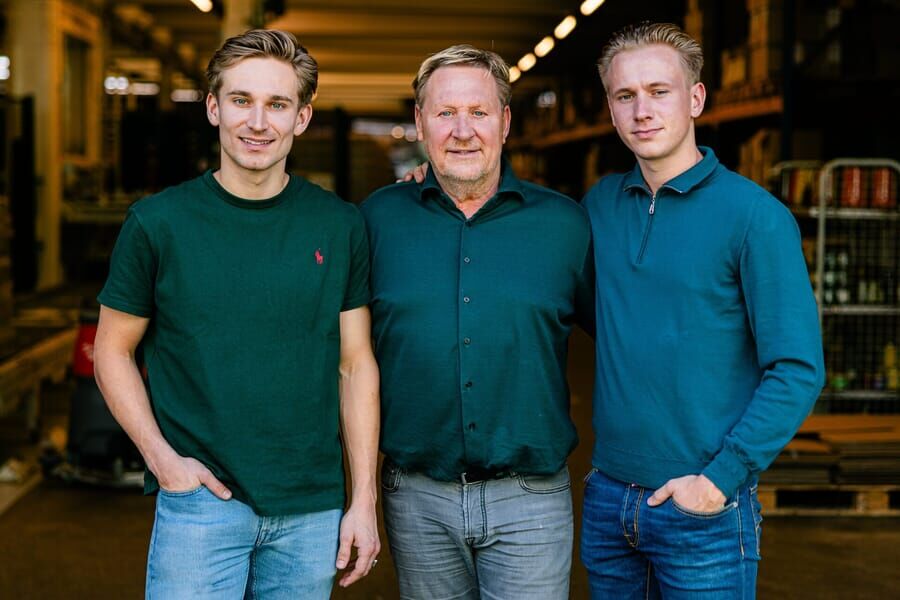 Oos Kesbeke is terug met een nieuwe reeks van De Augurkenkoning op RTL5