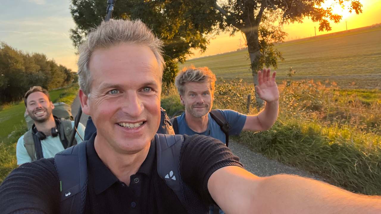 Arnout Hauben is terug met Dwars door de Lage Landen: 'Vertrek altijd