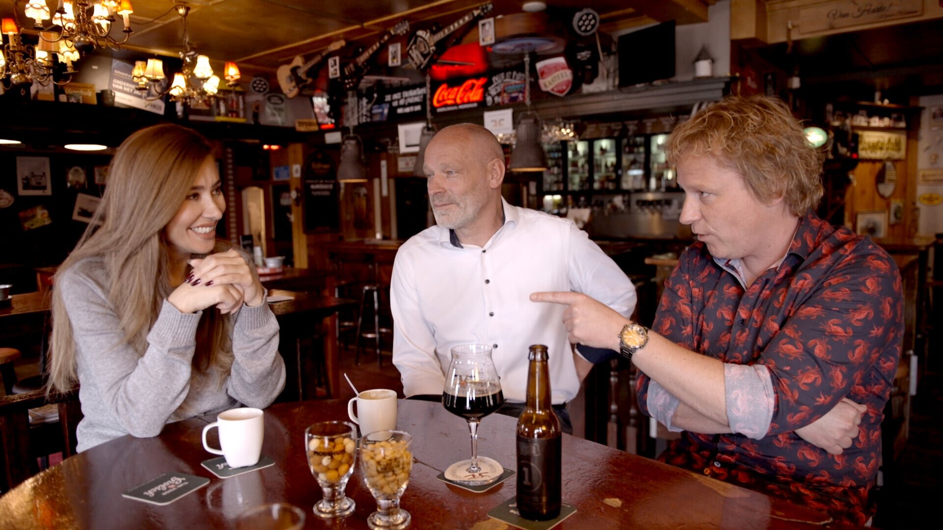 Fidan Ekiz sluit het eerste seizoen van Op de Barricade af in Albergen