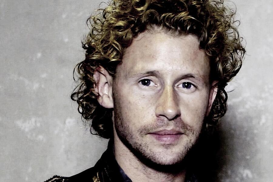 De mens achter het uniform in reportagereeks Bureau Arnhem - TVgids.nl