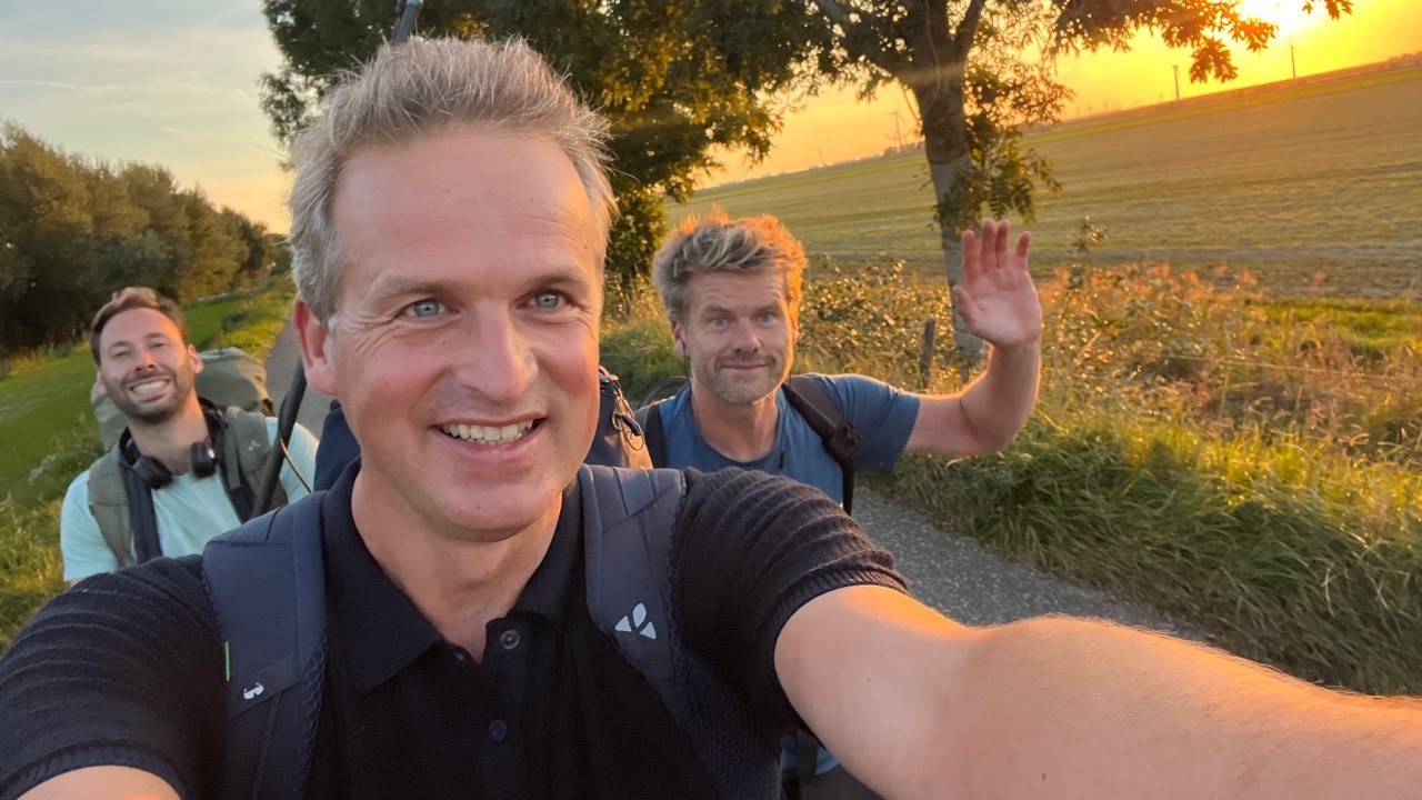 Dwars Door de Lage Landen keert niet terug op de buis - TVgids.nl