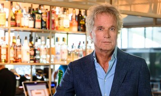 Bar laat