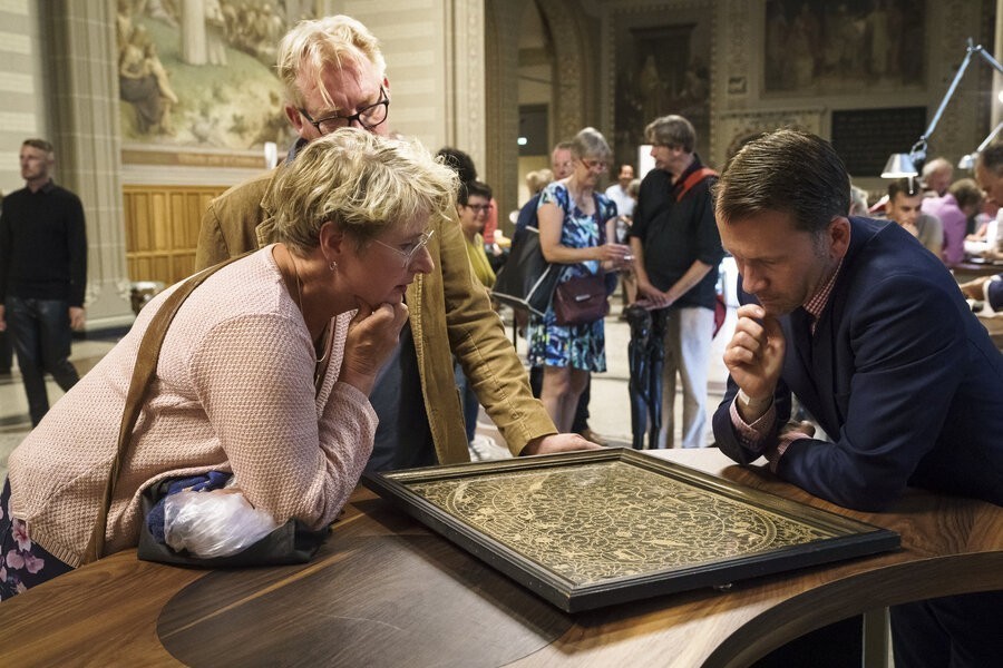 Vanavond op TV: Tussen kunst en kitsch, Familie Gillis: Massa is kassa