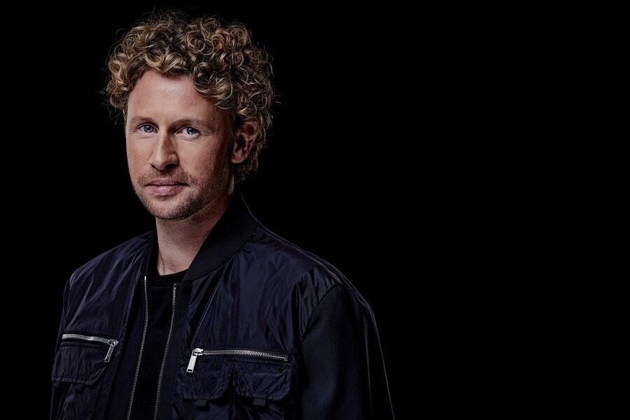 Ewout Genemans duikt in de wereld van escorts - TVgids.nl