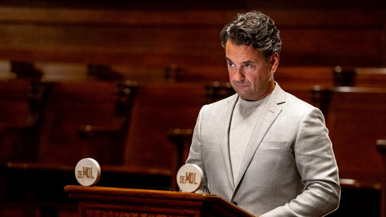 Rik van de Westelaken licht tipje van de sluier op over Wie Is de Mol