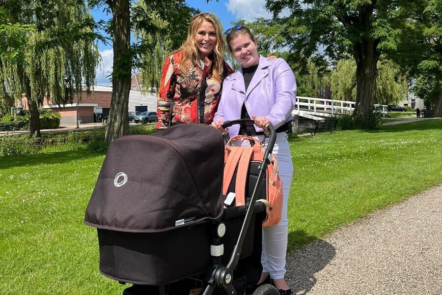 Heleen van Royen schiet opnieuw te hulp in Vier Handen op één Buik