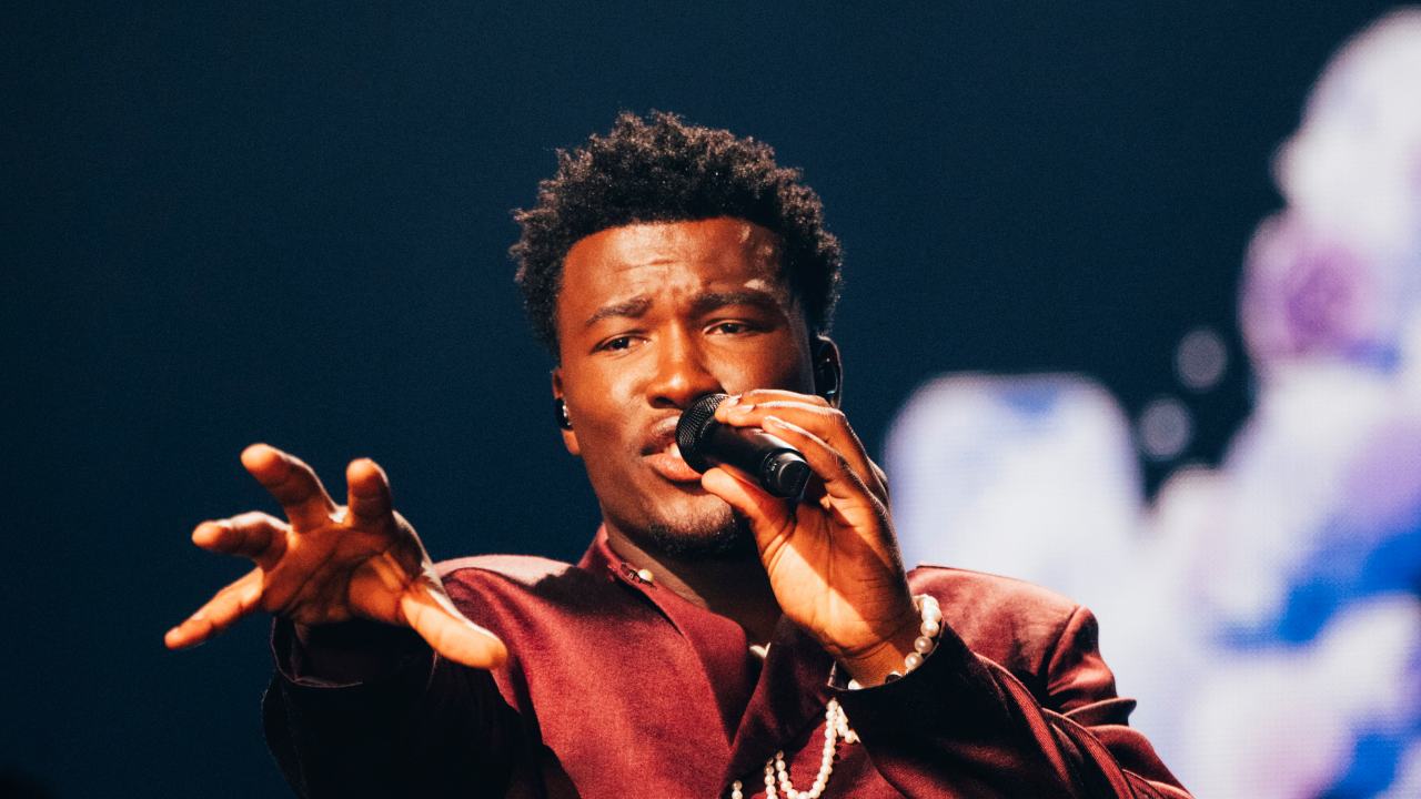 Nederland met Claude door naar finale van het Eurovisie Songfestival