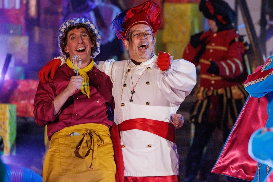 De Grote Sinterklaasfilm - Stampij in de bakkerij