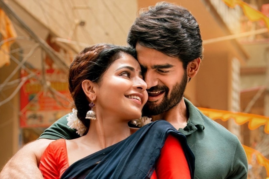 Bhaje Vaayu Vegam