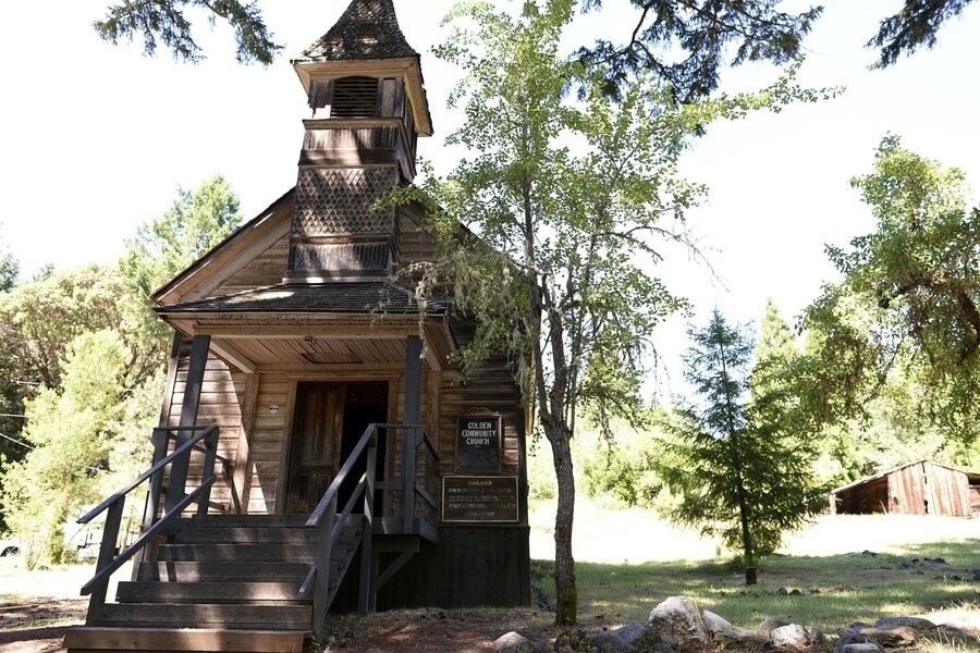 Ghost adventures