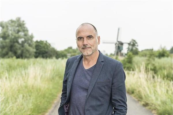 Leo vertelt vrijheidsverhalen in Achter de Dijken