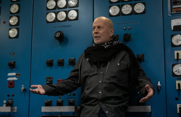 Bruce Willis in Deadlock