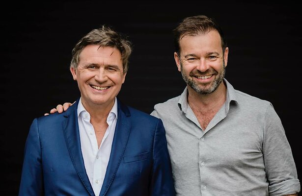 Erik van Looy en RTL-baas Peter van der Vorst.