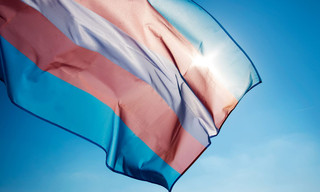 Gelijkspel: Trans in de sport