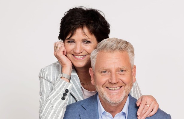 Martine van Os en Sybrand Niessen