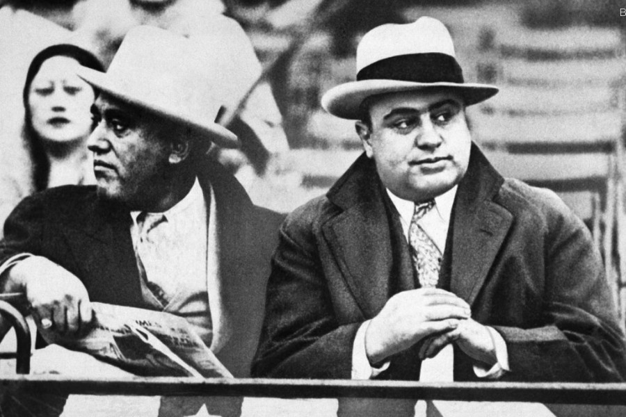 How to become a Mob Boss