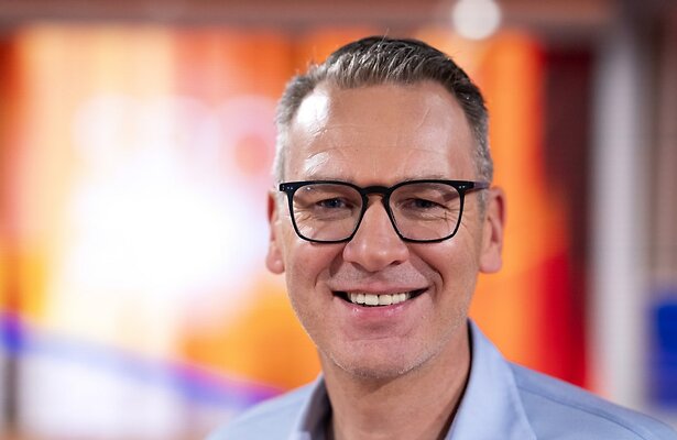 Jeroen Stomphorst voor de NOS