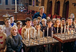 Voor wie steek jij een kaarsje op?