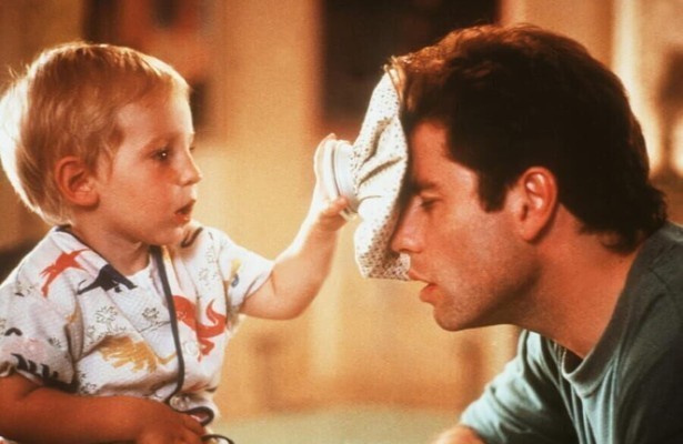 John Travolta als James in Look Who's Talking