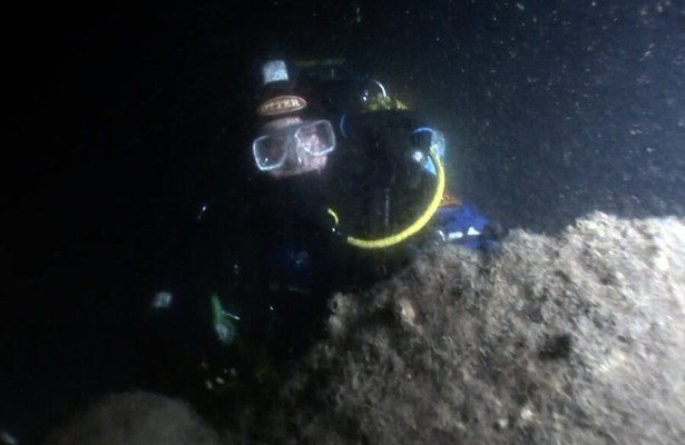 Ocean wreck investigation