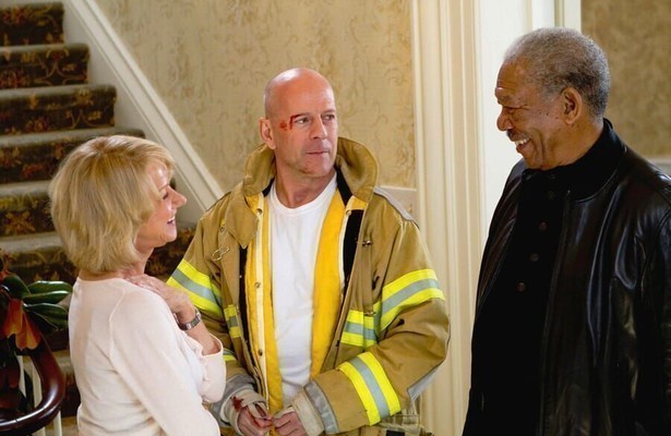 Helen Mirren, Bruce Willis en Morgan Freeman in RED