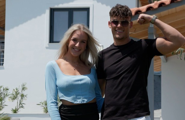 Zoe Koutsocheras en Nick Op Heij in Steenrijk, Straatarm