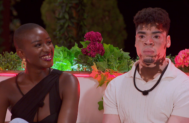 Tene en Gideon in Love Island.