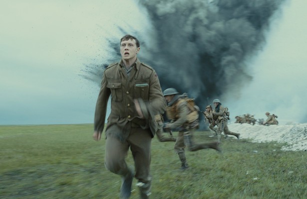 George MacKay als Lance Corporal Schofield in 1917