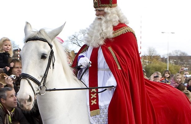 Beroemde schimmel van Sinterklaas overleden 