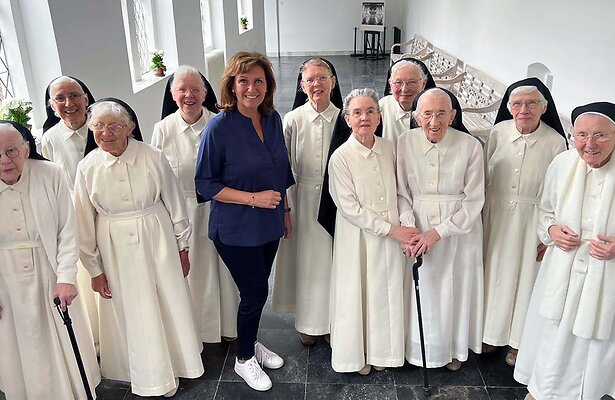 Astrid Joosten tijdens Kloostergasten