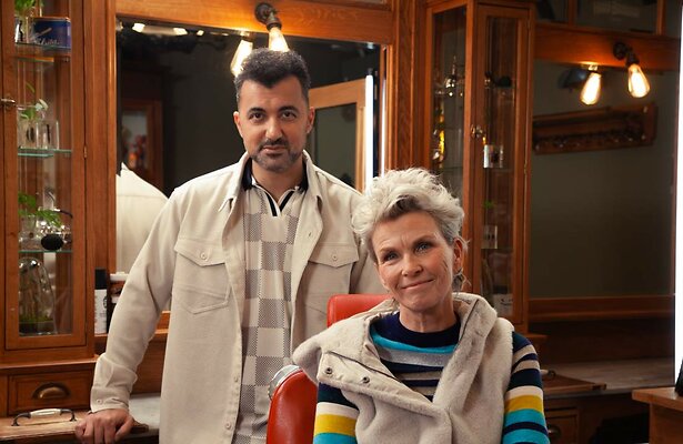 Anita Witzier en Özcan Akyol voor De Geknipte Gast