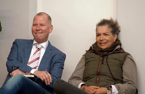 Rector Eric van ’t Zelfde en coach en kickbokskampioen Lucia Rijker.