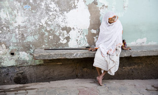 Hoffnung für Indiens Witwen - Das Holi-Fest