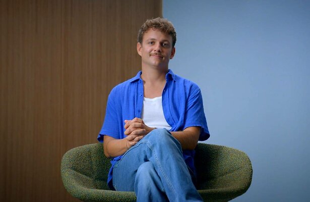 Presentator Jurre Geluk.