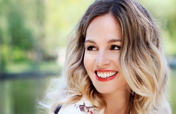 Zangeres Krystl vindt liefde via programma Sophie Hilbrand