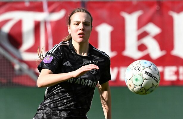 Lotte Keukelaar (Ajax)