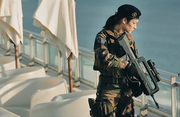 Sentinelle: Sexy soldaat zint op wraak bij Netflix