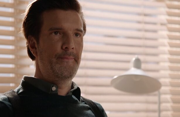 Bas Muijs als Stefano Sanders in GTST