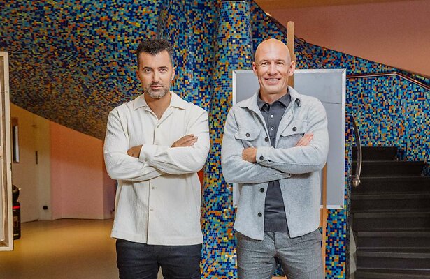 Özcan Akyol & Arjen Robben tijdens Sterren op het Doek