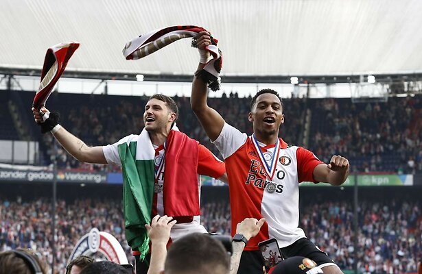 Santiago Gimenez en Quinten Timber