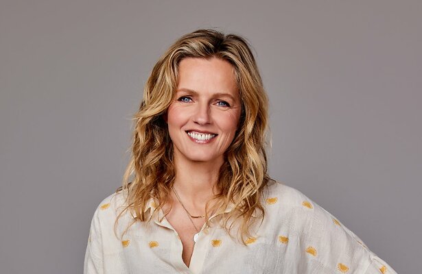 Leonie ter Braak voor Wonen onder de Zon voor Minder dan een Ton