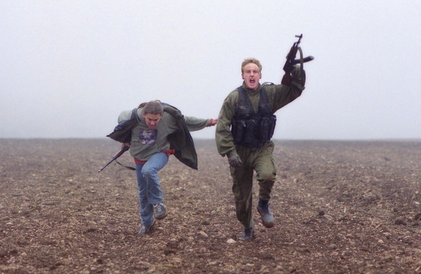 Kamil Kollárik en Owen Wilson in Behind Enemy Lines