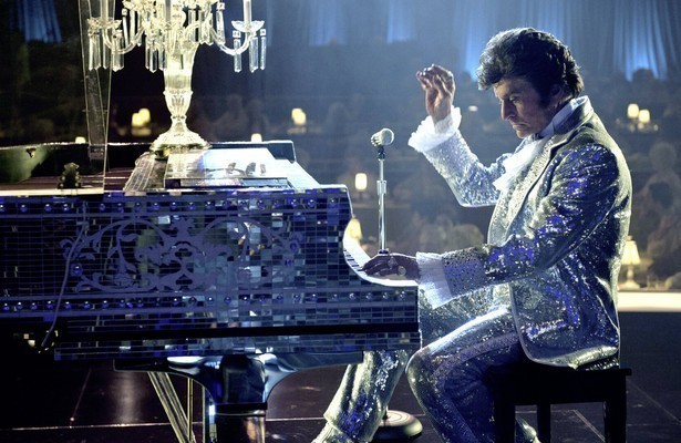Michael Douglas als Liberace in Behind the Candelabra