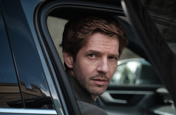 Damien Molony als Jim Bergerac in Bergerac