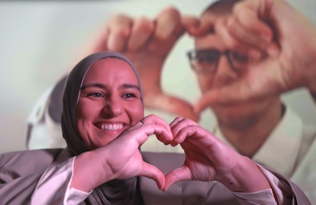 Nora Akachar voor Brieven uit de Kast