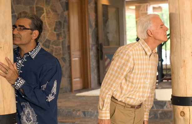 Eugene Levy en Steve Martin in Cheaper by the Dozen 2